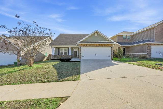 499 Eisenhower Drive, Crestview, FL 32539