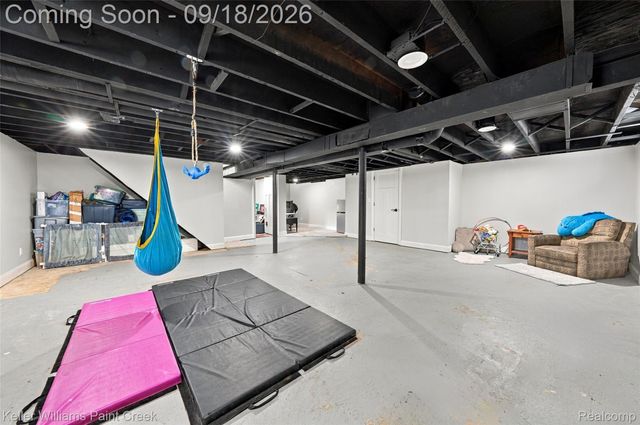 29237 Boston Street, St. Clair Shores, MI 48081