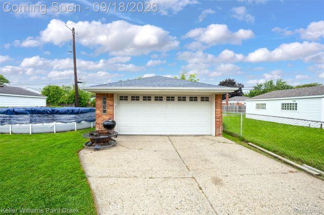 29237 Boston Street, St. Clair Shores, MI 48081
