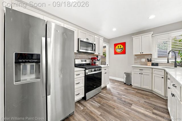 29237 Boston Street, St. Clair Shores, MI 48081