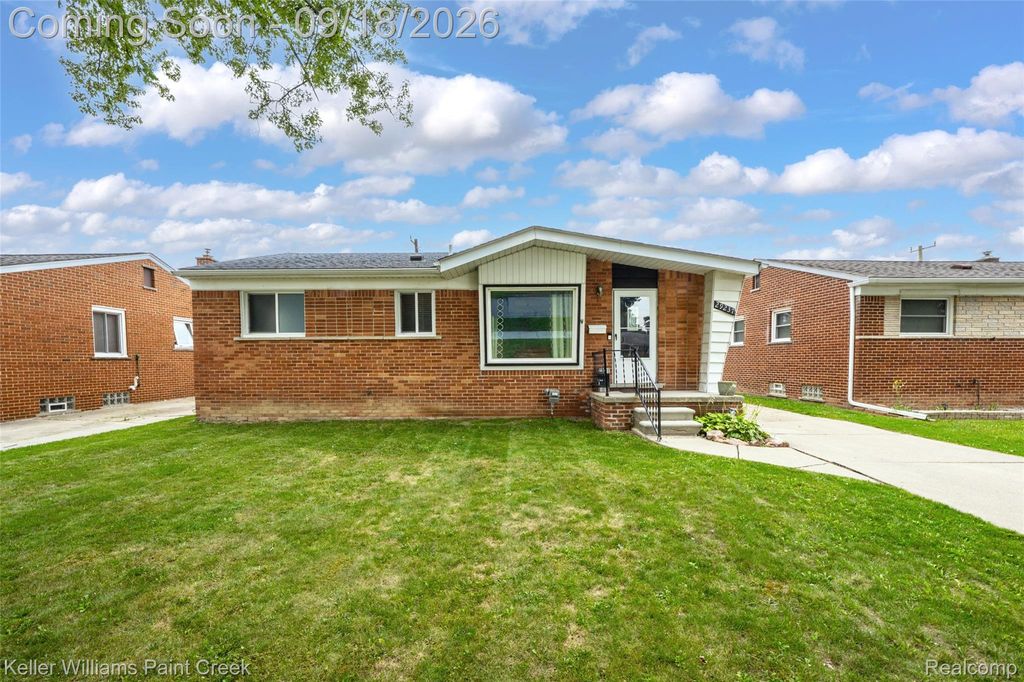 29237 Boston Street, St. Clair Shores, MI 48081