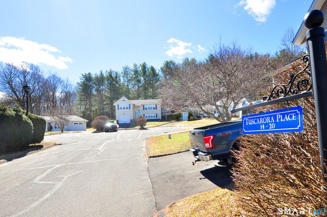 16 Tuscarora Place, Bristol, CT 06010