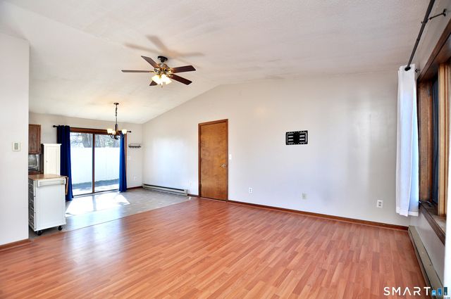 16 Tuscarora Place, Bristol, CT 06010