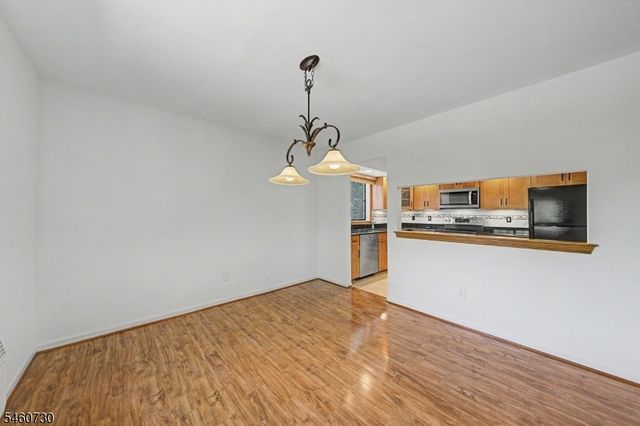 6 F Foxwood Dr, Morris Plains Boro, NJ 07950