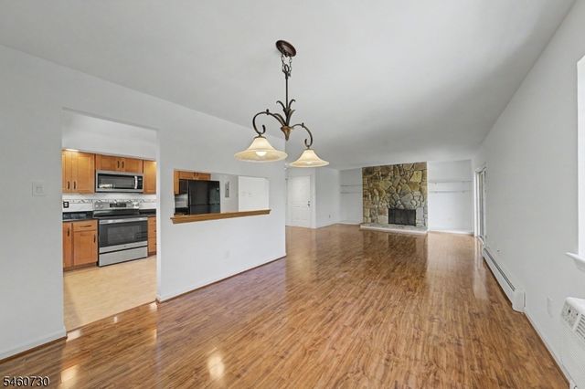 6 F Foxwood Dr, Morris Plains Boro, NJ 07950