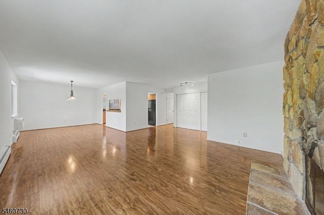 6 F Foxwood Dr, Morris Plains Boro, NJ 07950