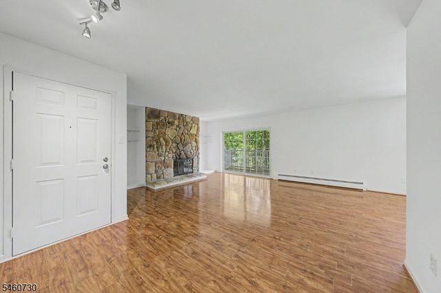 6 F Foxwood Dr, Morris Plains Boro, NJ 07950