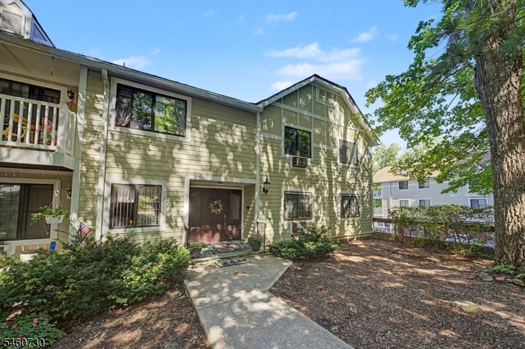 6 F Foxwood Dr, Morris Plains Boro, NJ 07950