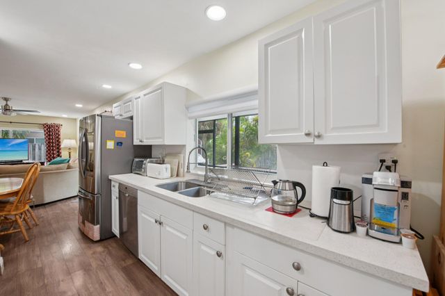 8404 SW 20th Street, North Lauderdale, FL 33068