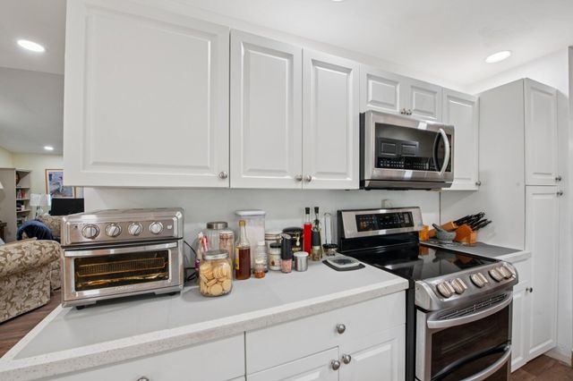 8404 SW 20th Street, North Lauderdale, FL 33068