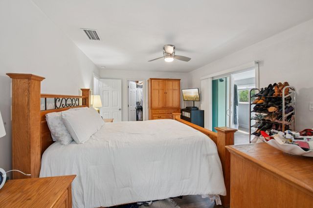 8404 SW 20th Street, North Lauderdale, FL 33068