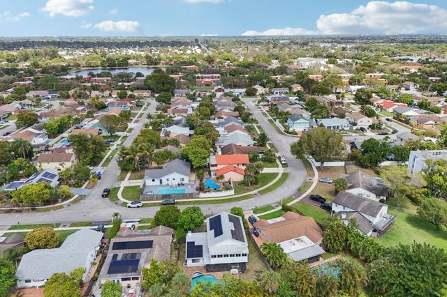 8404 SW 20th Street, North Lauderdale, FL 33068