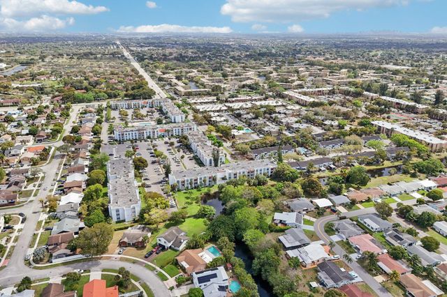 8404 SW 20th Street, North Lauderdale, FL 33068