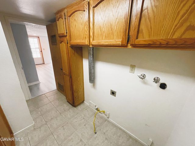 7343 Bay Avenue, California City, CA 93505