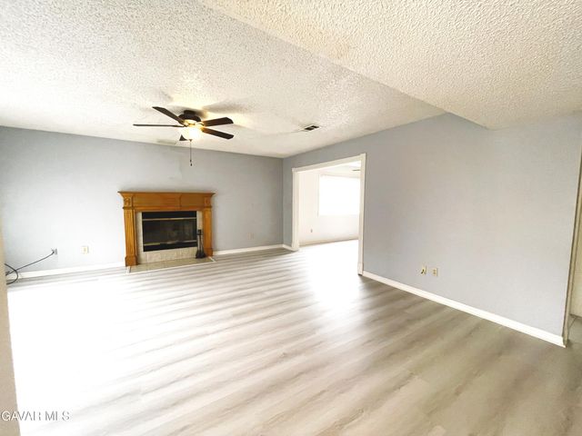 7343 Bay Avenue, California City, CA 93505