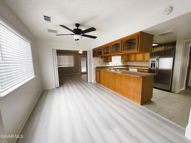 7343 Bay Avenue, California City, CA 93505