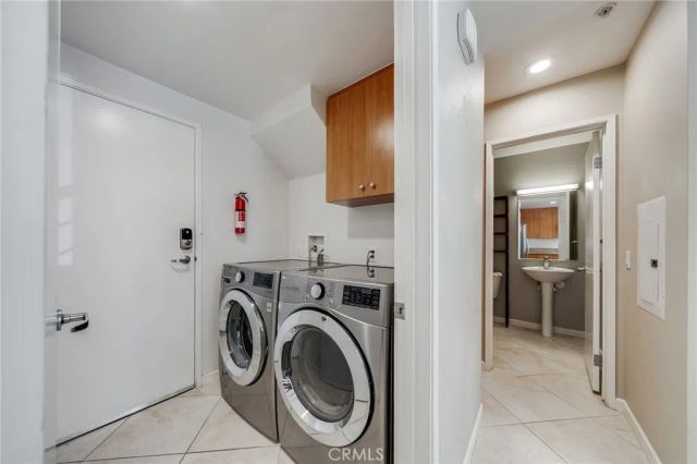 259 E Jeanette, Santa Ana, CA 92705