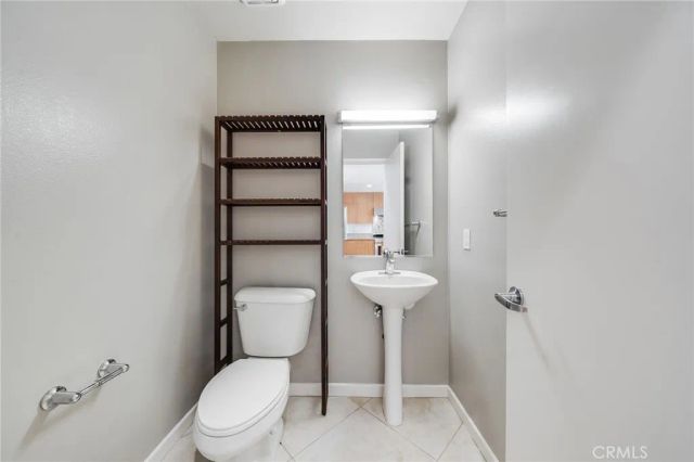 259 E Jeanette, Santa Ana, CA 92705