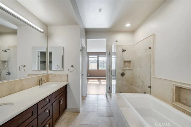 259 E Jeanette, Santa Ana, CA 92705