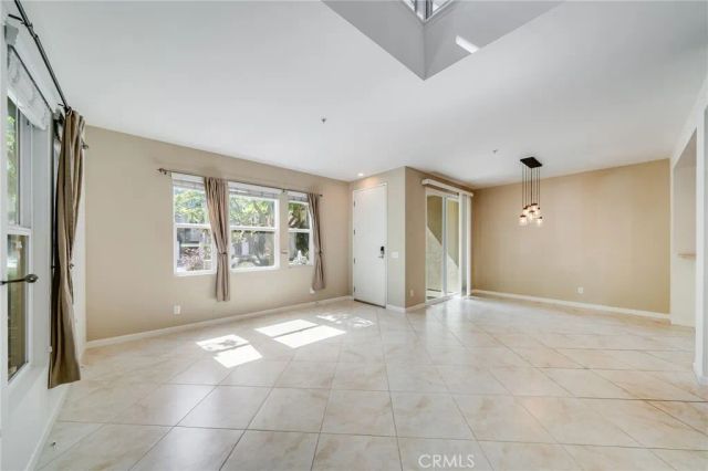 259 E Jeanette, Santa Ana, CA 92705