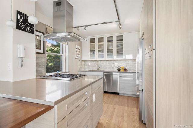 2621 Palisade Avenue 1C, Bronx, NY 10463