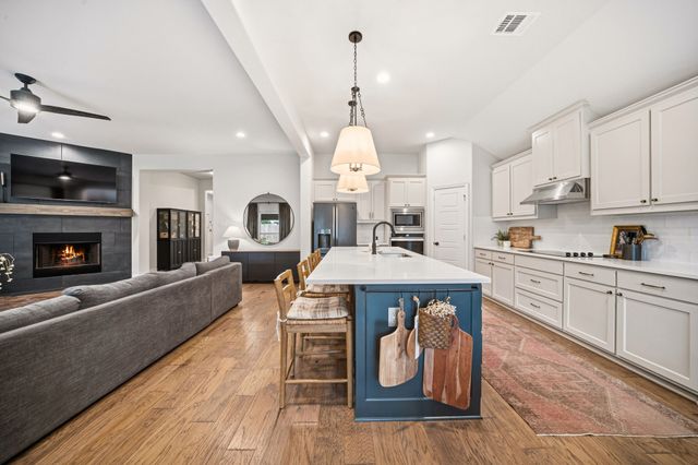 342 Wolf Creek Drive, Waxahachie, TX 75165