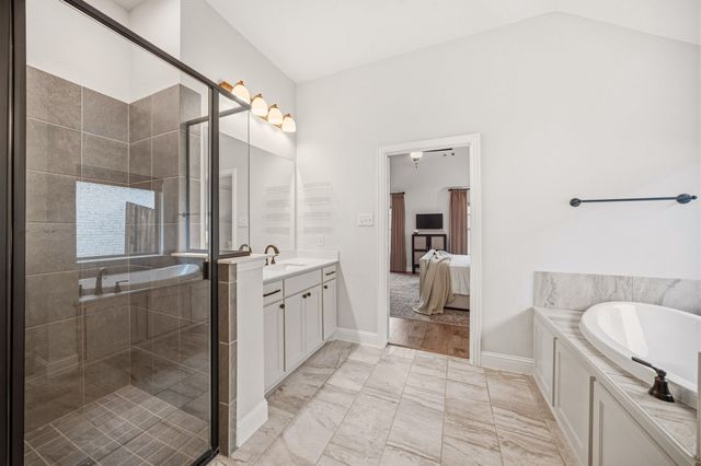 342 Wolf Creek Drive, Waxahachie, TX 75165