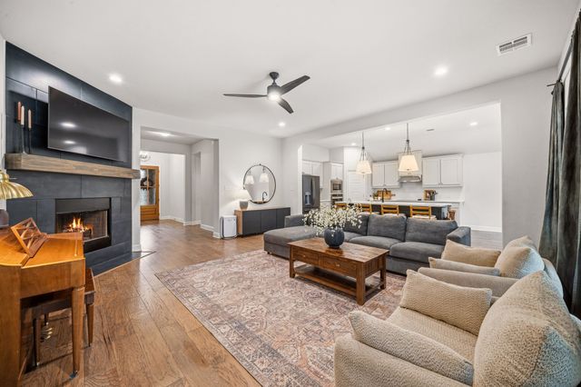 342 Wolf Creek Drive, Waxahachie, TX 75165