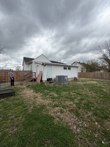 209 S Greenwood St, Lebanon, TN 37087