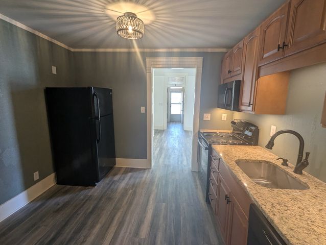 209 S Greenwood St, Lebanon, TN 37087