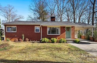 718 2nd Avenue NE, Conover, NC 28613