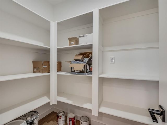 10617 SW 18th Street, Yukon, OK 73099
