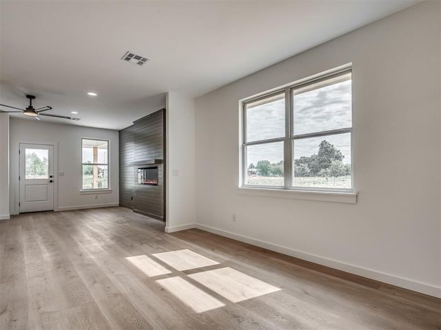 10617 SW 18th Street, Yukon, OK 73099