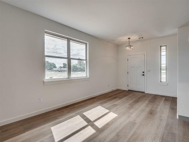 10617 SW 18th Street, Yukon, OK 73099