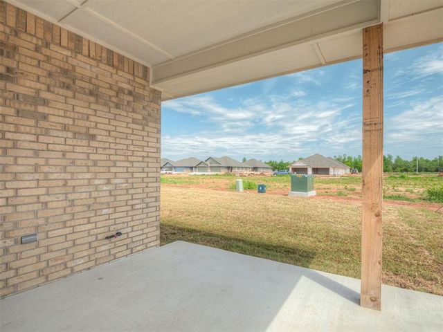 10617 SW 18th Street, Yukon, OK 73099