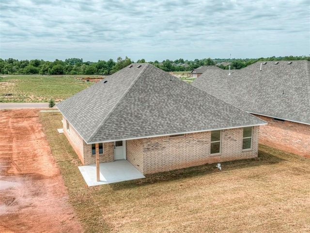 10617 SW 18th Street, Yukon, OK 73099