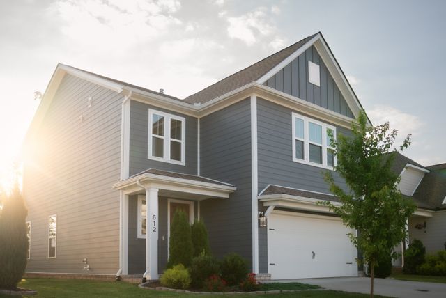 612 Conifer Dr, Spring Hill, TN 37174
