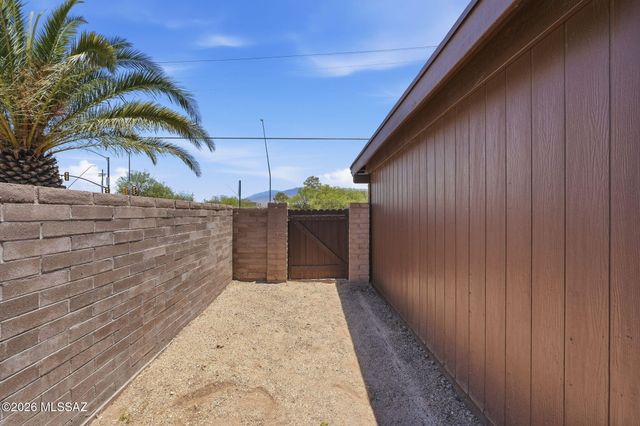 2612 S Bonanza Avenue, Tucson, AZ 85730