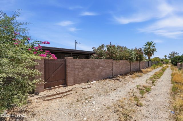2612 S Bonanza Avenue, Tucson, AZ 85730