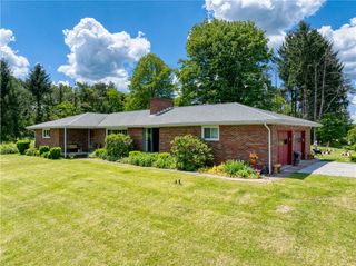 547 McKinley Road, Big Beaver, PA 16115