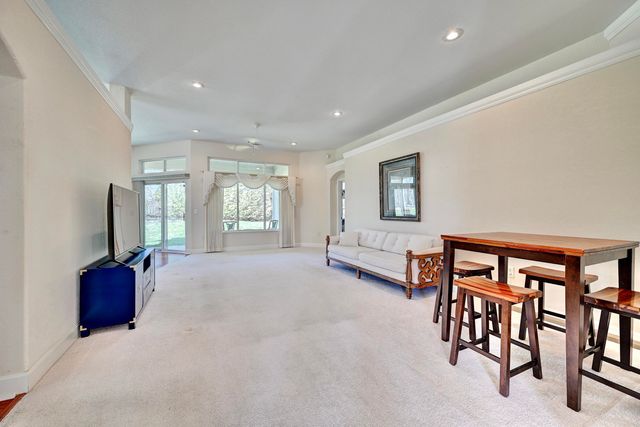 2707 Saint Charles Circle, Union, KY 41091