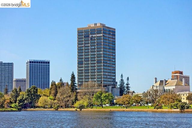 565 Bellevue Ave. 806, Oakland, CA 94610