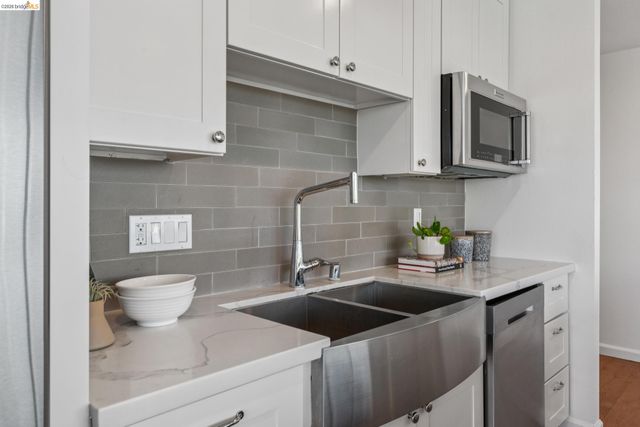 565 Bellevue Ave. 806, Oakland, CA 94610