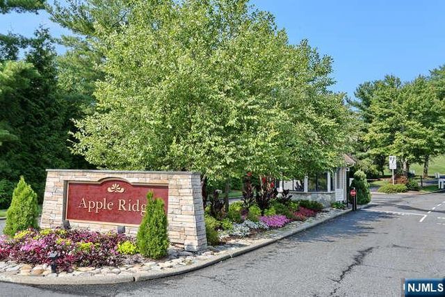47 Southerland Drive, Mahwah, NJ 07430