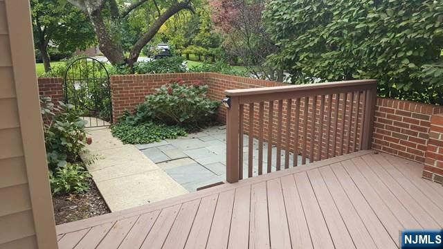 47 Southerland Drive, Mahwah, NJ 07430