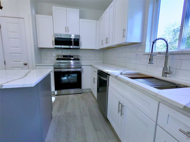226 10th Street, Paris, TX 75460