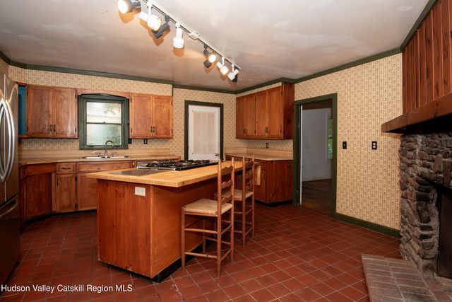 32 Mountain Camp Road, Round Top, NY 12473