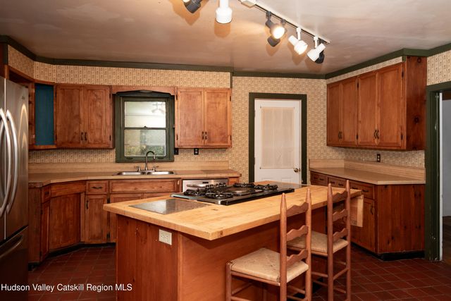 32 Mountain Camp Road, Round Top, NY 12473