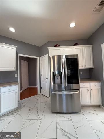 1009 S Creek Drive, Villa Rica, GA 30180