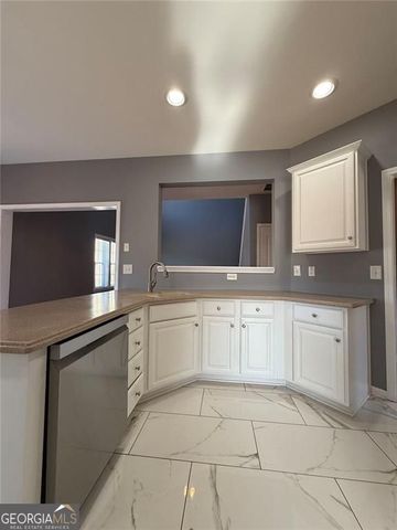 1009 S Creek Drive, Villa Rica, GA 30180